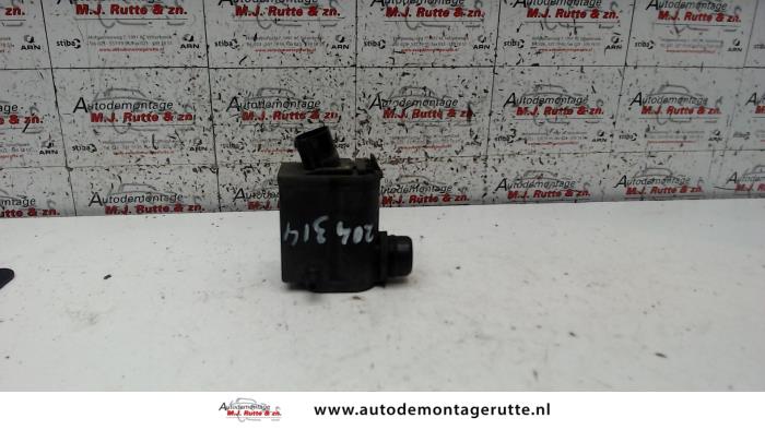 Gebruikte Ruitensproeierpomp voor Hyundai Accent O115315