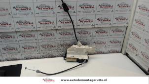 O83723 Gebruikte deurslot mechaniek 4deurs rechts-voor Citroen C4