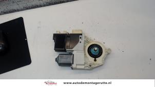 O90198 Gebruikte raammotor portier Citroen C4