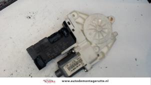 O90231 Gebruikte portierruitmotor Peugeot 407