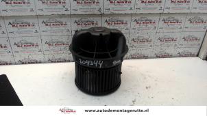 O130164 Gebruikte chaufage ventilatiemotor Citroen C1