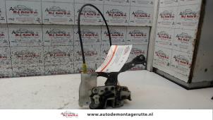 O83098 Gebruikte slotmechaniek portier 4deurs links-voor Citroen C1