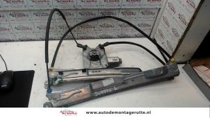 O77793 Gebruikte ruitmechaniek 2deurs links-voor Renault Clio