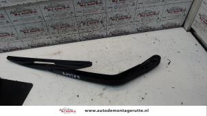 O97743 Gebruikte ruitenwisserarm achter Daihatsu Cuore