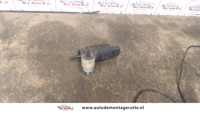 Gebruikte Ruitensproeierpomp voor BMW 3-Serie O115061