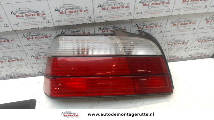 Gebruikte Achterlicht links BMW 3-Serie O92546