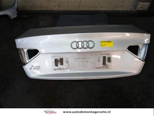 Gebruikte Achterklep Audi A5 (8T3) 2.0 TDI 16V Prijs op aanvraag aangeboden door Autodemontage M.J. Rutte B.V.