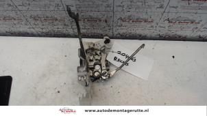 O82728 Gebruikte portierslot mechaniek 2deurs rechts Peugeot 107