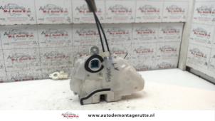 O83183 Gebruikte portierslot mechaniek 4deurs links-voor Honda Civic IMA