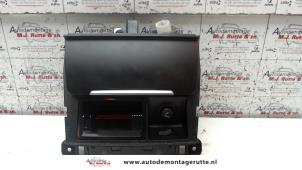 O110173 Gebruikte asbak voor Audi A5