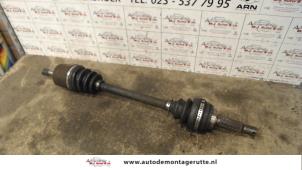 O111129 Gebruikte steekas links-voor Hyundai Atos