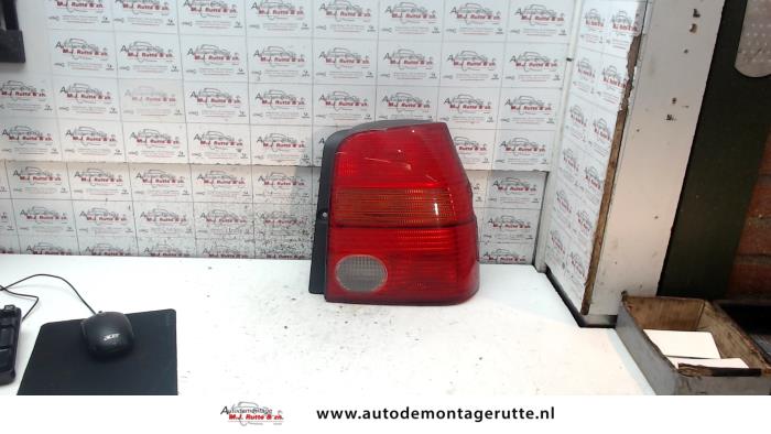 Gebruikte Achterlicht rechts Volkswagen Lupo O94707