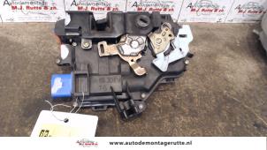 O83484 Gebruikte deurslot mechaniek 4deurs links-achter Seat Altea