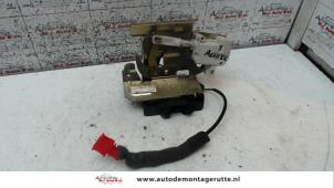 O91995 Gebruikte slotmechaniek achterklep Seat Alhambra
