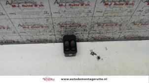 O108566 Gebruikte combischakelaar ramen Opel Corsa