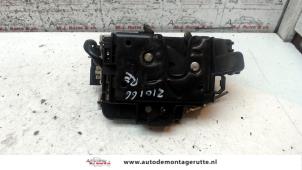 O82776 Gebruikte slotmechaniek portier 2deurs rechts Seat Ibiza