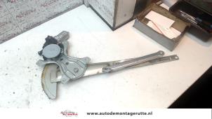 O79487 Gebruikte ruitmechaniek 4deurs rechts-voor Daihatsu Cuore