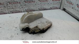 O82640 Gebruikte deurslot mechaniek 2deurs rechts Volkswagen Polo