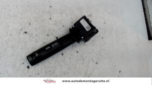 O101580 Gebruikte richtingaanwijzer schakelaar Opel Insignia