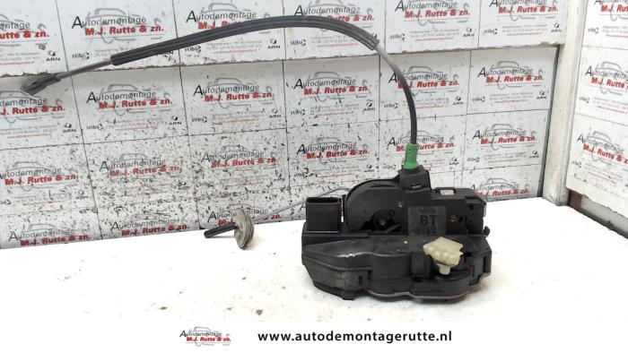 Gebruikte Portierslot Mechaniek 4Deurs rechts-achter Opel Insignia O83906