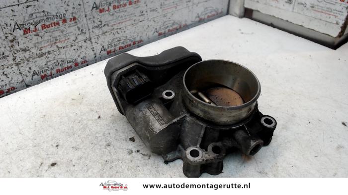Gebruikte Gasklephuis Opel Zafira O122446