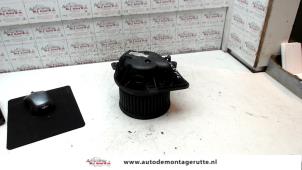 O130288 Gebruikte chaufage ventilatiemotor Renault Trafic
