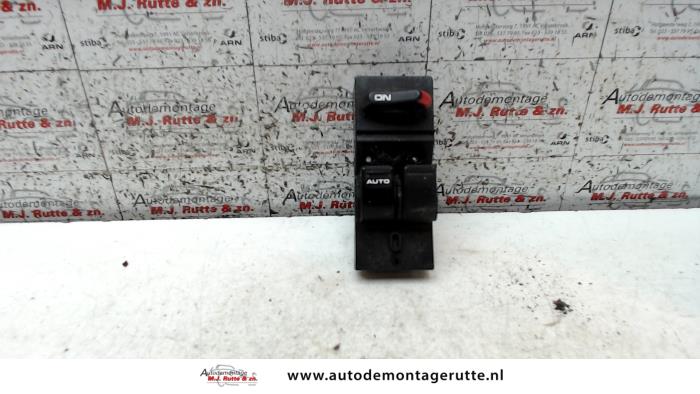 Gebruikte Schakelblok ruiten Honda Logo O109431