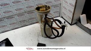 O121117 Gebruikte brandstofpomp mechanisch Audi A4