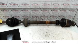 O111806 Gebruikte cardanas rechts-voor (vwa) Renault Megane Scenic