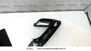 O80106 Gebruikte portiergreep 4deurs links-voor Volkswagen Polo