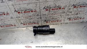O115118 Gebruikte ruitensproeierpomp voor Mercedes E-Klasse