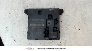 Gebruikte Comfort Module Mercedes E Combi (S211) 2.2 E-220 CDI 16V Prijs op aanvraag aangeboden door Autodemontage M.J. Rutte B.V.
