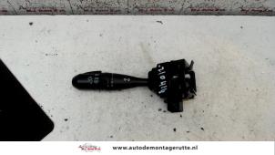 O102076 Gebruikte richtingaanwijzer schakelaar Mitsubishi Colt
