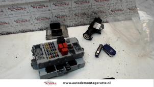 Gebruikte Kontaktslot + computer Fiat Idea (350AX) 1.4 16V Prijs op aanvraag aangeboden door Autodemontage M.J. Rutte B.V.
