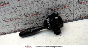 O102078 Gebruikte richtingaanwijzer schakelaar Mitsubishi Colt