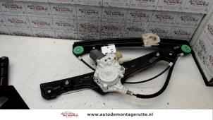 O78987 Gebruikte ruitmechaniek 4deurs rechts-voor BMW 3-Serie