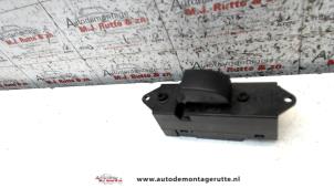 O108049 Gebruikte raam schakelaar elektrisch Mitsubishi Lancer