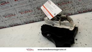 O83774 Gebruikte slotmechaniek portier 4deurs rechts-voor Mitsubishi Lancer