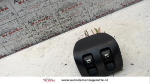 O109238 Gebruikte combischakelaar ramen Peugeot 206
