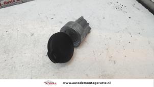 O114383 Gebruikte sleutel+contactslot Mitsubishi Colt