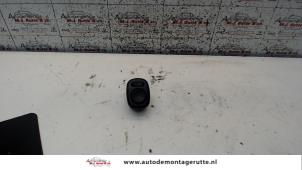 O106020 Gebruikte schakelaar spiegel LDV Maxus