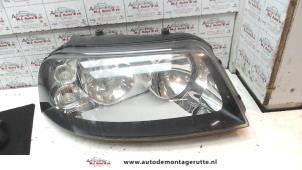 O74510 Gebruikte rechter koplamp Seat Alhambra