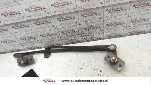 O118238 Gebruikte ruitenwis mechaniek Kia Carens