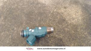 O121573 Gebruikte injector (benzine injectie) Citroen C2