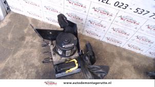 O114837 Gebruikte abs pomp Peugeot 1007