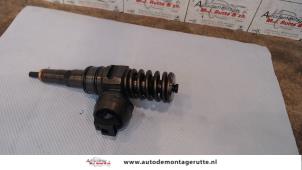 O121144 Gebruikte verstuiver (diesel) Volkswagen Golf