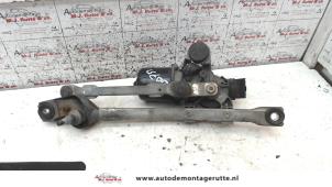 O119251 Gebruikte ruitenwismotor+mechaniek Toyota Aygo