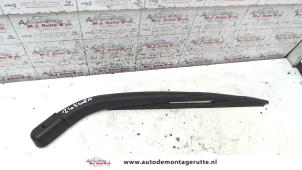 O97710 Gebruikte ruitenwisserarm achter Mitsubishi Colt
