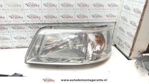 O72153 Gebruikte linker koplamp Volkswagen Transporter