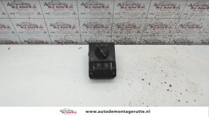 O101083 Gebruikte licht schakelaar Opel Corsa